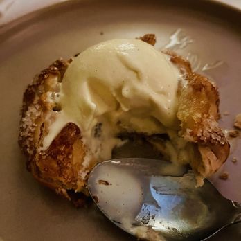 Swoon Kitchenbar - Local Apple Crostata - New American Near Me - Hudson, New York