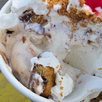 Udder Heaven - Cookie dough sundae - Ice Cream & Frozen Yogurt Near Me - Bar Harbor, Maine Udder Heaven - Cookie dough sundae - Ice Cream & Frozen Yogurt Near Me - Bar Harbor, Maine