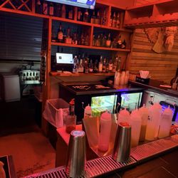 NiteOwl Kitchen & Cocktails - Bar area