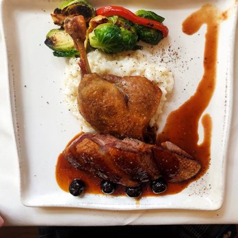 Carmine's - Italian Near Me - Bellevue, Washington