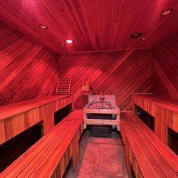 Goosetown Racquet & Health Club - Newly rebuilt saunas with red light