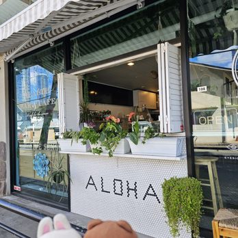 5ive Senses - Cute window with live plants! - Juice Bars & Smoothies Near Me - Honolulu, Hawaii