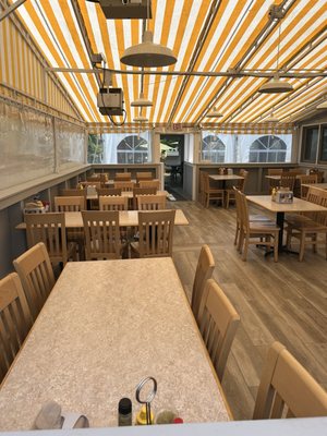 Arnold’s Lobster & Clam Bar by null