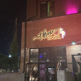 THROW Social - Cocktail Bars Near Me - Washington, DC, District of Columbia
