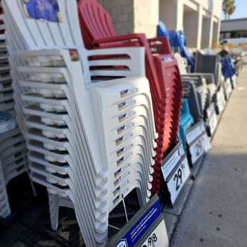 Lowe's Home Improvement - Lowe's located at Los Altos Gateway! Here in Cali, summer all year long, let's go. - Home Decor Near Me - Long Beach, California
