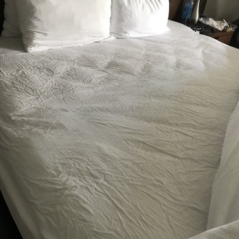 Harborside Hotel - Wrinkled sheets? Very unattractive - Hotels Near Me - Oxon Hill, Maryland Harborside Hotel - Wrinkled sheets? Very unattractive - Hotels Near Me - Oxon Hill, Maryland