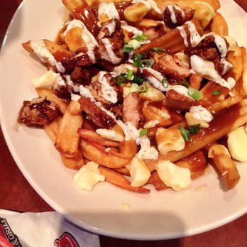 St. Louis Bar & Grill - Wings Poutine! - Sports Bars Near Me - Ottawa, Ontario