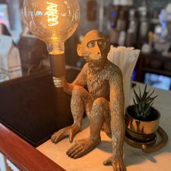 Cafe Deko - Lighting