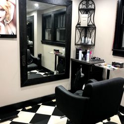 Shear Attitudes - Styling Station