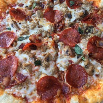 Browns Socialhouse Maple Ridge - Pizza - Canadian (New) Near Me - Maple Ridge, British Columbia Browns Socialhouse Maple Ridge - Pizza - Canadian (New) Near Me - Maple Ridge, British Columbia
