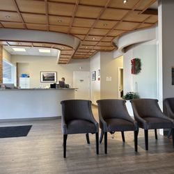 Life Long Dental Care - Waiting area.