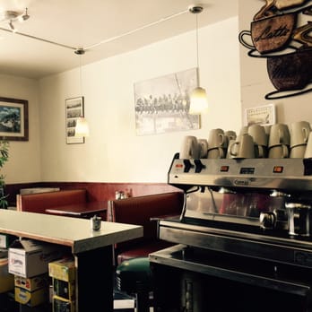 Chestnut Diner - Inside diner - Diners Near Me - San Francisco, California