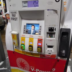 Shell - A close-up view of their pump, complete with color TV screen