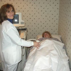 Spectrum Radiology Associates - Mary doing ultrasound exam.
