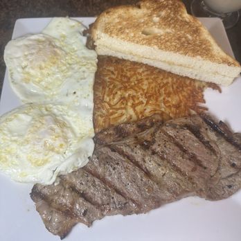 Goldies Restaurant - Steak and eggs - Breakfast & Brunch Near Me - Naples, Florida