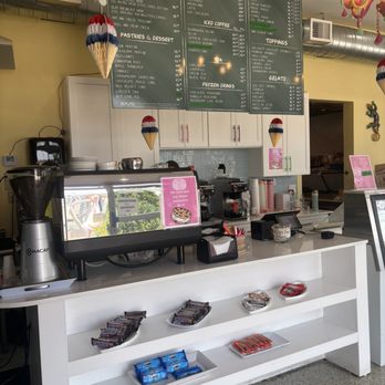 Donato's Gelato - Ice Cream & Frozen Yogurt Near Me - Quincy, Massachusetts Donato's Gelato - Ice Cream & Frozen Yogurt Near Me - Quincy, Massachusetts