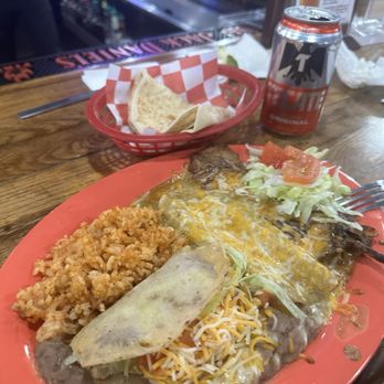 Rosa's Cantina - The "Mexican Plate" (Taco, enchilada, and chile relleno) and a tecate - Mexican Near Me - El Paso, Texas Rosa's Cantina - The "Mexican Plate" (Taco, enchilada, and chile relleno) and a tecate - Mexican Near Me - El Paso, Texas