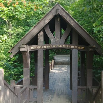 Seven Bridges - The prettiest entrance to a trail I have ever seen - Hiking Near Me - South Milwaukee, Wisconsin Seven Bridges - The prettiest entrance to a trail I have ever seen - Hiking Near Me - South Milwaukee, Wisconsin
