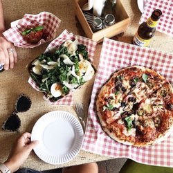 Tropicana Pizza Pizza - The pizza here truly is top-notch!