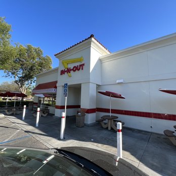 In-N-Out Burger - Outside - Burgers Near Me - San Jose, California In-N-Out Burger - Outside - Burgers Near Me - San Jose, California
