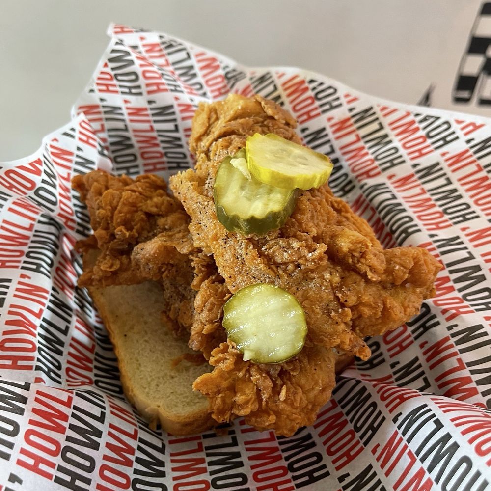 Howlin' Ray's - Chicken tender - Southern Near Me - Pasadena, California