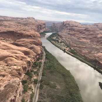 Pinnacle Helicopters - Aerial Tours Near Me - Moab, Utah