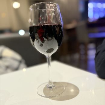 Embassy Suites by Hilton Toronto Airport - social hour : free wine - Hotels Near Me - Toronto, Ontario Embassy Suites by Hilton Toronto Airport - social hour : free wine - Hotels Near Me - Toronto, Ontario