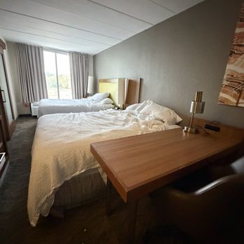 SpringHill Suites by Marriott Cincinnati North/Forest Park - This desk was shoved against one of the beds so you couldn't exit on one side. - Hotels Near Me - Cincinnati, Ohio