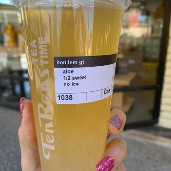 Ten Ren Tea - Honey lemon green tea with aloe IG @AmyNsEats - Bubble Tea Near Me - Cupertino, California Ten Ren Tea - Honey lemon green tea with aloe IG @AmyNsEats - Bubble Tea Near Me - Cupertino, California