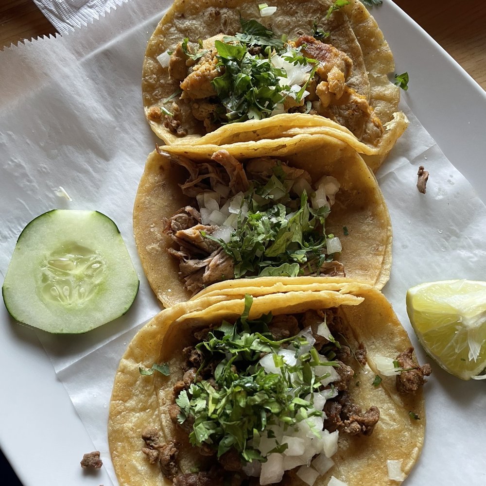 Veracruz Mexican Grill - Top to bottom traditional tacos (chicken, carnitas, steak). - Mexican Near Me - Cincinnati, Ohio Veracruz Mexican Grill - Top to bottom traditional tacos (chicken, carnitas, steak). - Mexican Near Me - Cincinnati, Ohio
