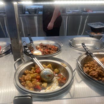 Panda Express - Mislabeled entrees as they refuse to make food that's offered on their menu. Always - Chinese Near Me - Nashua, New Hampshire