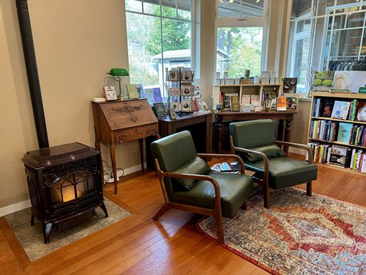 Cloud & Leaf Bookstore, LLC by null