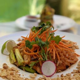 GINDI THAI - Updated July 2025 - 541 Photos &amp; 691 Reviews - 4017 W ...