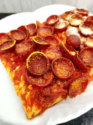 Village Square Pizza