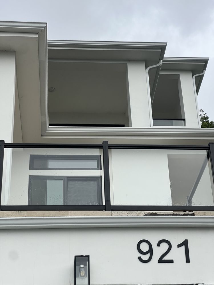 Slide of Heaven Roof & Gutters