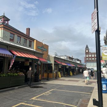 Findlay Market - Farmers Market Near Me - Cincinnati, Ohio