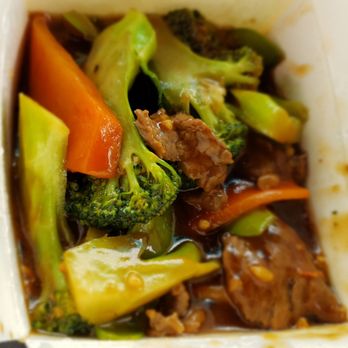 Hung Hao Restaurant - First look in the open box, nice. - Cantonese Near Me - Germantown, Wisconsin
