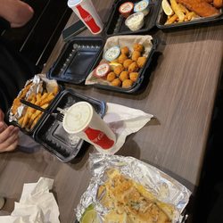 Beach Haven Fishery - Hush puppies, north twin fried flounder and scallops