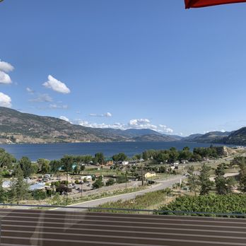 Play Estate Winery - Wineries Near Me - Penticton, British Columbia Play Estate Winery - Wineries Near Me - Penticton, British Columbia