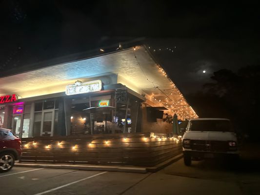 The Upside Pub by null