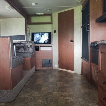Howdy RV - RV Dealers Near Me - Mathis, Texas