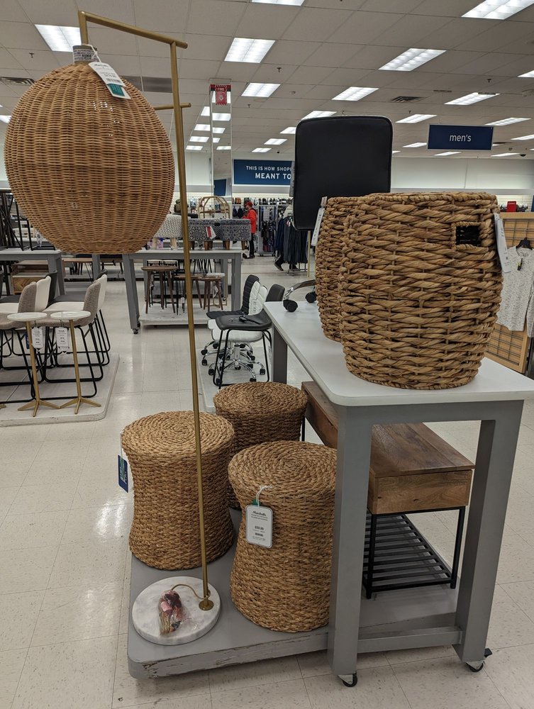 MARSHALLS Updated September 2024 3415 Amelia Dr, Orchard Park, New