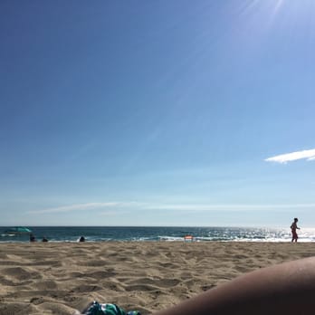 Manhattan Beach Pier - Less crowded than most beaches in the South Bay - Local Flavor Near Me - Manhattan Beach, California Manhattan Beach Pier - Less crowded than most beaches in the South Bay - Local Flavor Near Me - Manhattan Beach, California