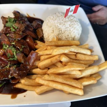 Costa Peru - Saltado Lomo (Beef) - Peruvian Near Me - Milford, Connecticut