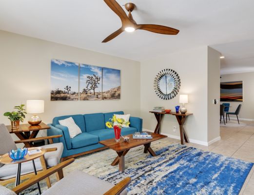 Poolside Realty by null