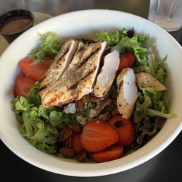 Strawberry Pecan Salad w/chicken breast