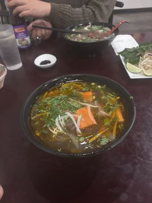 Phở Lê by null
