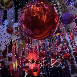 Frosty's Christmas Bar - Ceiling