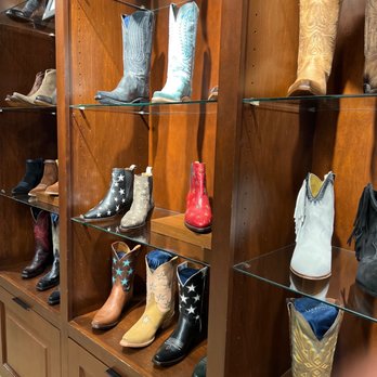 Lucchese - Boots - Shoe Stores Near Me - Nashville, Tennessee