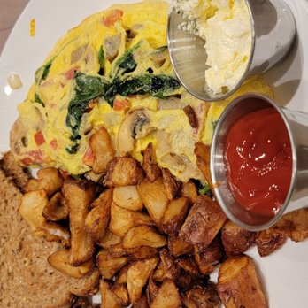 SweetDiner - Veggie omelette - Diners Near Me - Milwaukee, Wisconsin
